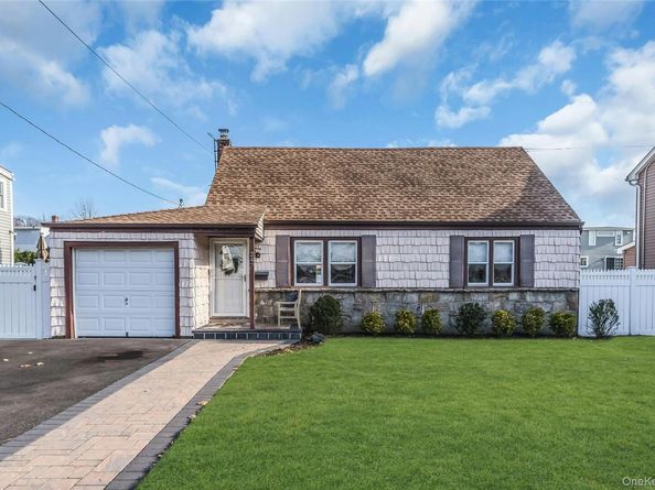 247 Division Avenue, Massapequa NY 11758