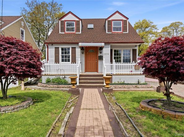 1074 Harrison Street, Uniondale NY 11553