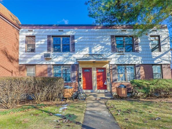 70-07 Park Drive E A, Kew Garden Hills NY 11367