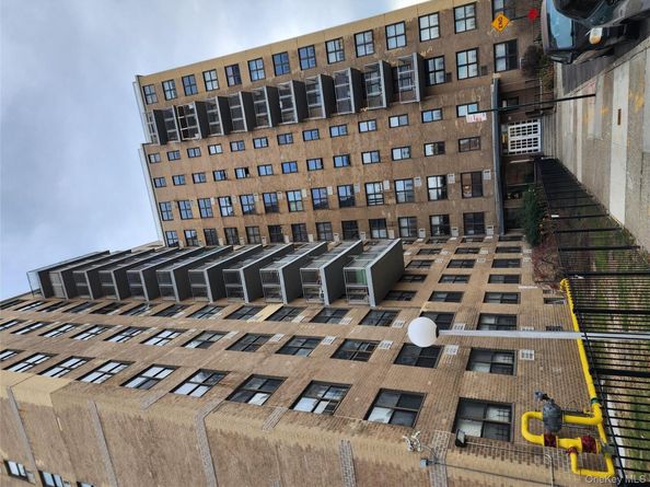 1966 Newbold Avenue 1502, Bronx NY 10472