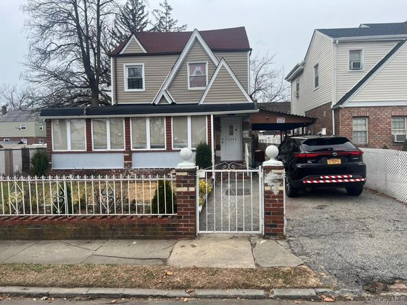 11472 223rd Street, Cambria Heights NY 11411