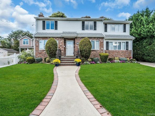 2730 Remsen Street, Baldwin NY 11510