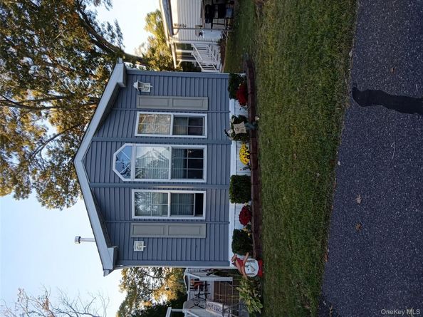 1661 Old Country 69, Riverhead NY 11901