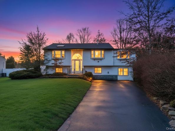 29 Dillon Drive, Dix Hills NY 11746