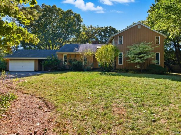 18 Greenlawn Road, Huntington NY 11743