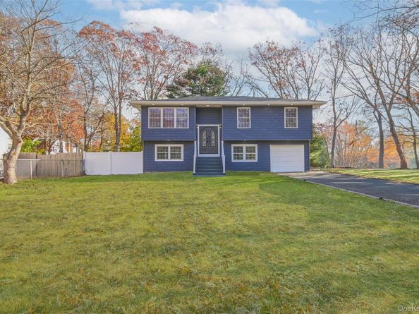 398 Glen Drive, Shirley NY 11967