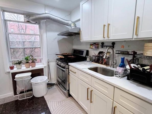 12010 85th Avenue 4J, Kew Gardens NY 11415