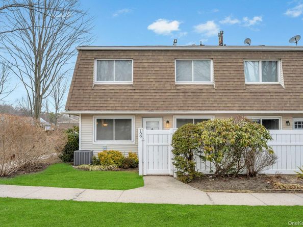 199 Storm Drive, Holtsville NY 11742