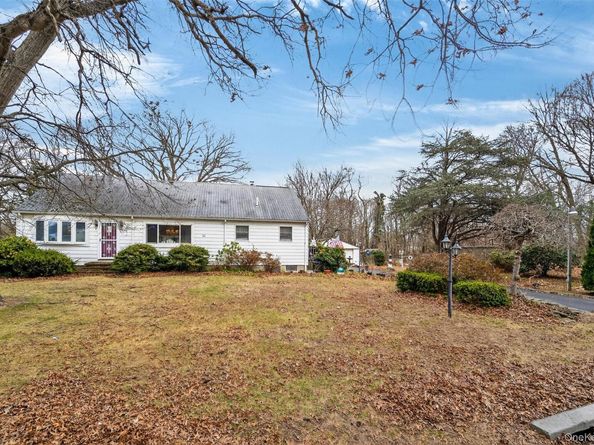 29 Main Avenue, Centereach NY 11720