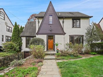 7 Bogert Place