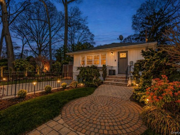 59 E Shore Drive, Massapequa NY 11758