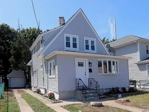 8 Frazier Street, Hempstead NY 11550