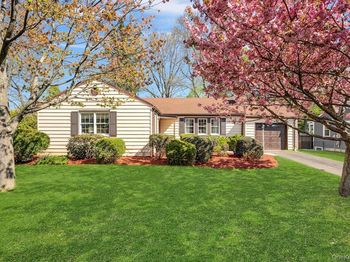 16 Ria Drive