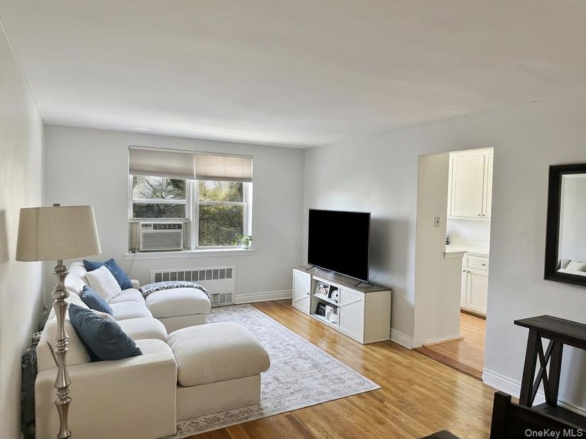 4295 Webster Avenue 4A, Bronx NY 10470