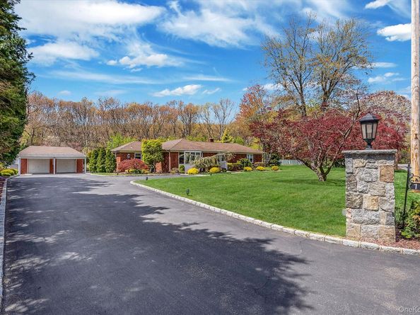 193 Dix Hills Road, Dix Hills NY 11746