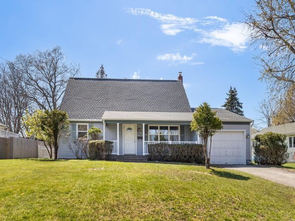 27 (AKA 630) Madison Street, Greenport NY 11944