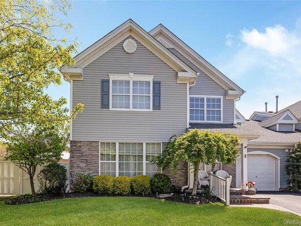 8 Hannah Lane, Middle Island NY 11953