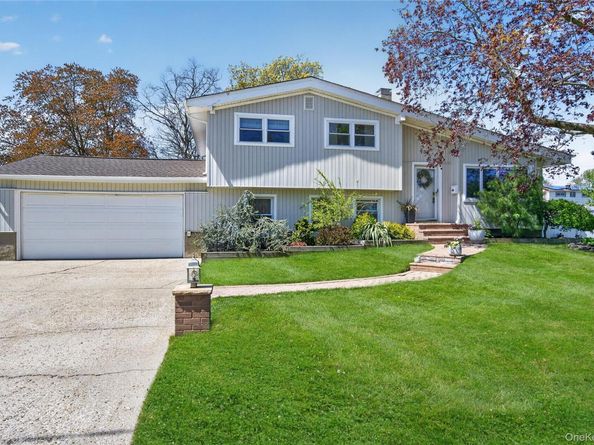 182 W 21st Street, Deer Park NY 11729
