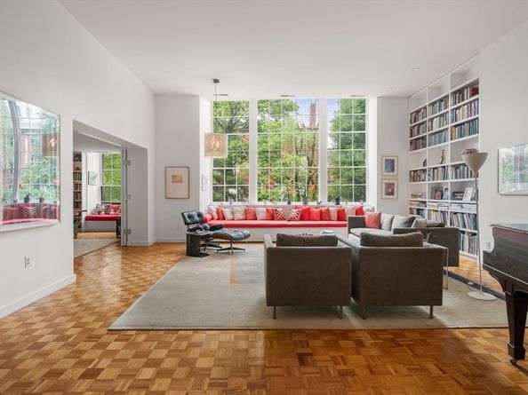 72 Mt Vernon 2A, Boston MA 02108