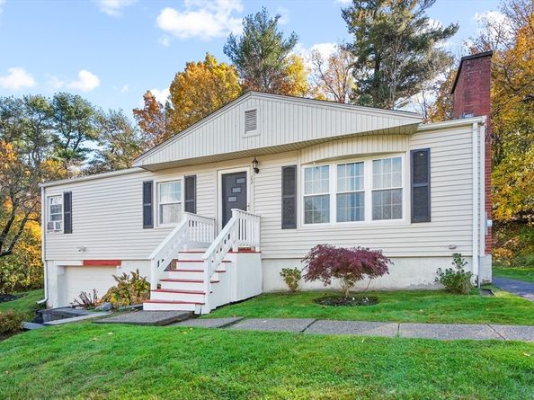 11 Venus Drive, Shrewsbury MA 01545