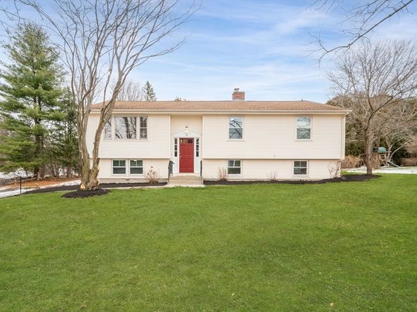 16 Ward Lane, Westborough MA 01581