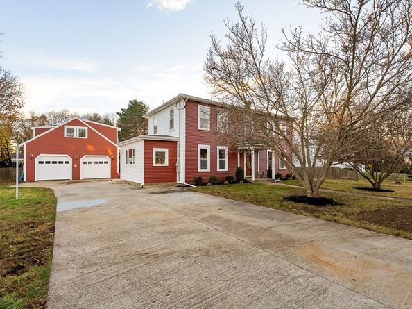 158 Central St, Rockland MA 02370