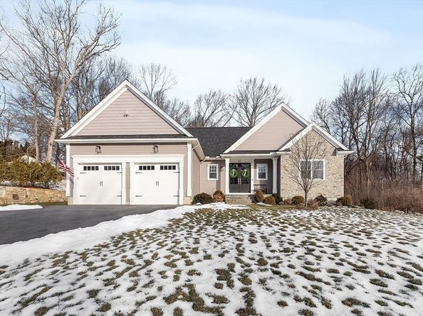 57 Old Brook Rd, Shrewsbury MA 01545