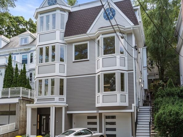89 University Road, Brookline MA 02445