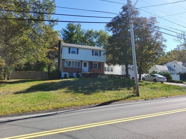 1696 Liberty St, Braintree MA 02184