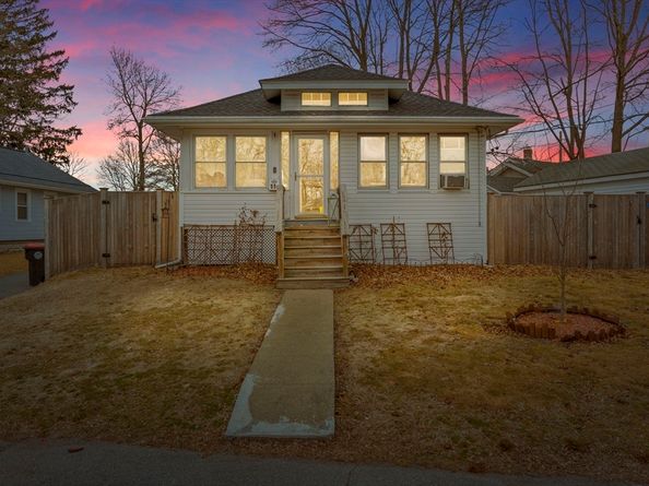 11 Shields Ave, Brockton MA 02301