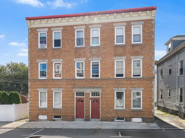 16 Leavitt St 2, Salem MA 01970