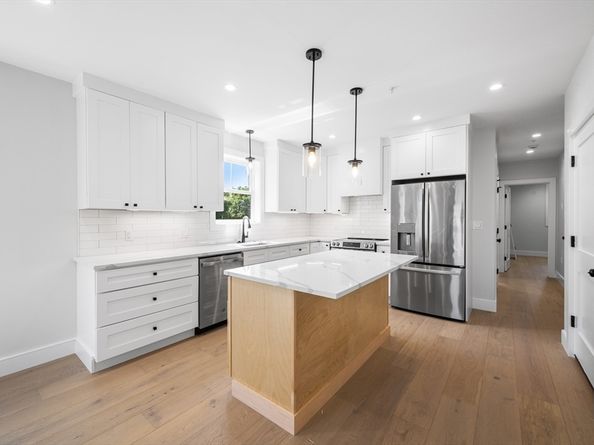 3 Franklin St C, Somerville MA 02145