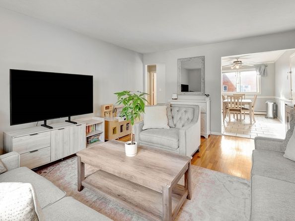 5 Endicott St 3, Norwood MA 02062