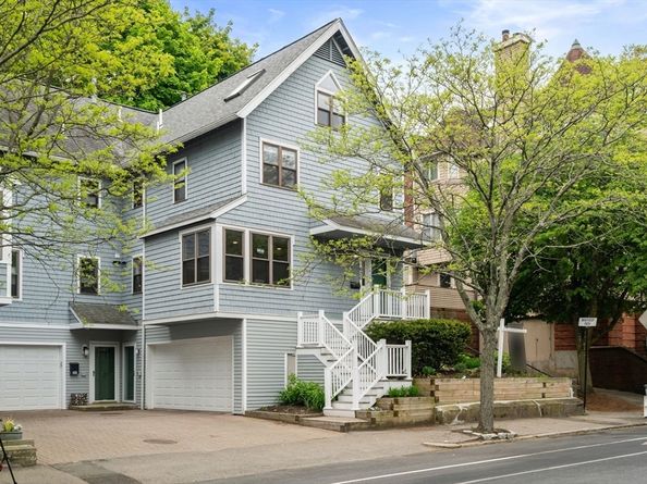 620 Washington St 620, Brookline MA 02446