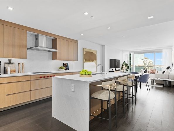 150 Seaport Blvd D, Boston MA 02210