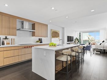 150 Seaport Blvd