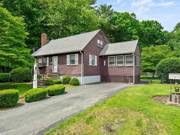 24 Spallus Road, Stoughton MA 02072