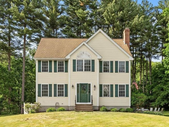 135 Jennies Way, Tewksbury MA 01876