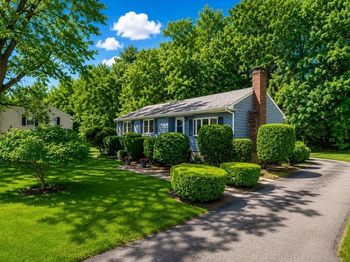 33 Daniel Dr.