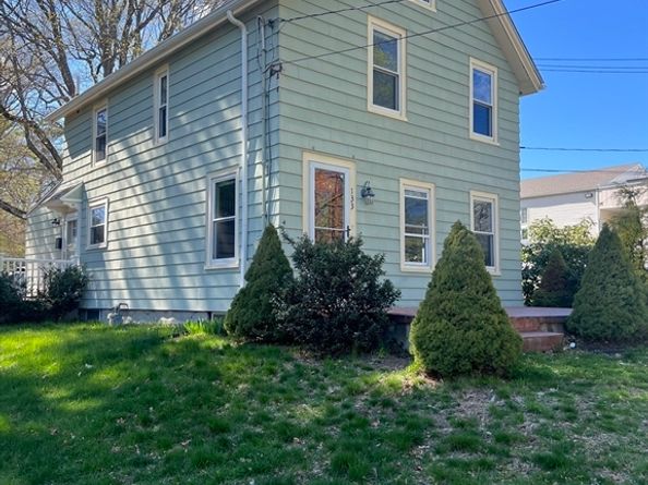 133 Pond St, Sharon MA 02067
