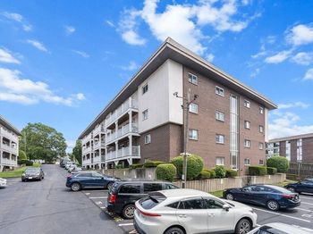 205 Independence Ave