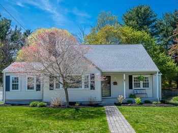 14 Knollwood Drive