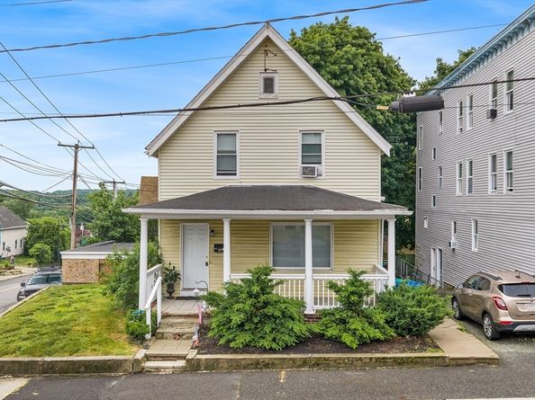 113 Cedar St, Fitchburg MA 01420