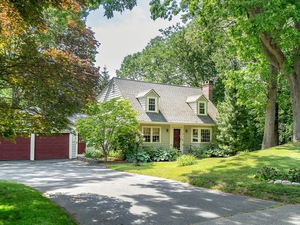 590 Lowell Street, Lexington MA 02420