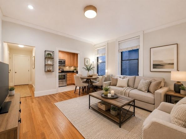362-366 Commonwealth Ave 4C, Boston MA 02115