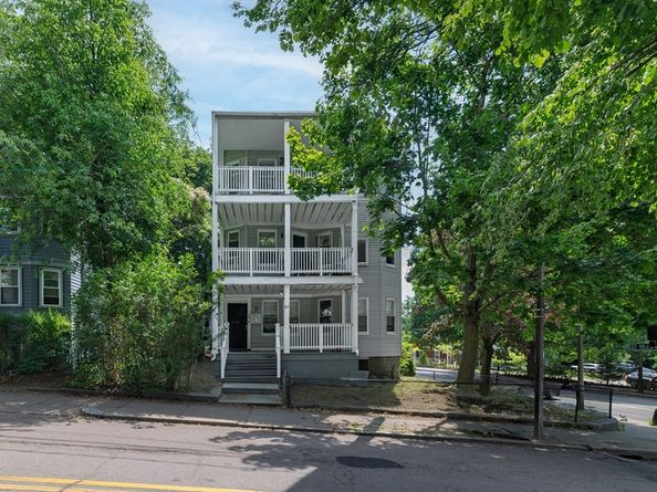 39 Glen Rd, Boston MA 02130