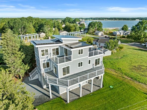 1 Starboard Way, Mattapoisett MA 02739