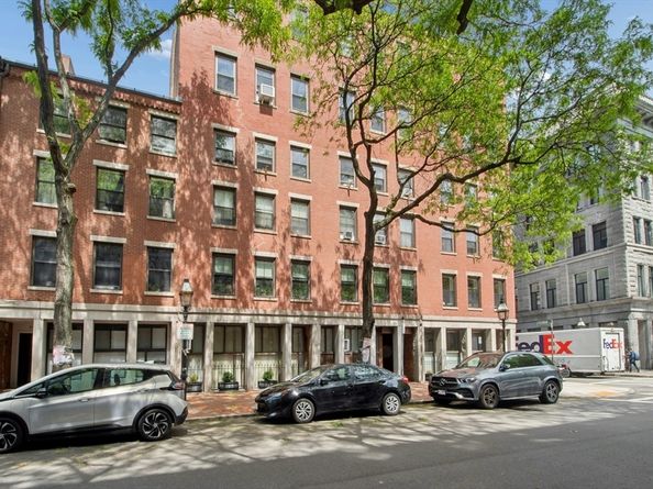 120 Commercial St 44, Boston MA 02109