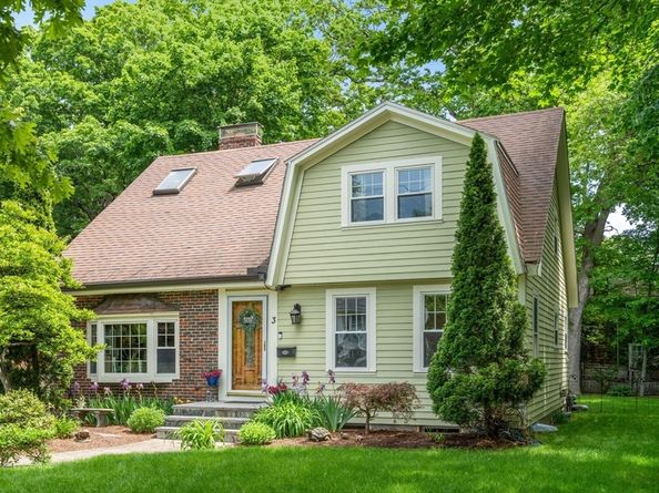 3 Berkeley Rd, Wellesley MA 02482