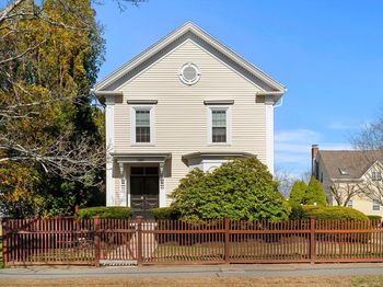 130 Pine St